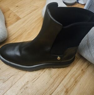 Stuart Weitzman Ultra Lug City Leather Bootie Black Size 4B. EU 34.5.